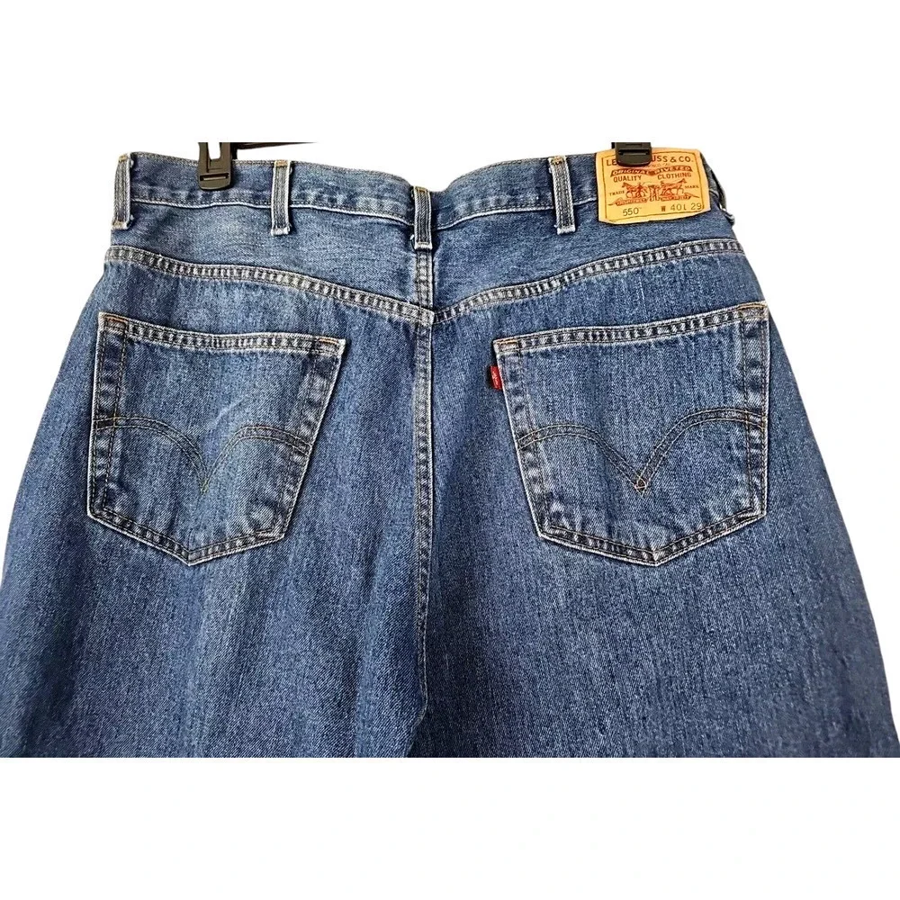Levi's 550 ~Men's Size 40×29~ Blue Denim Relaxed Fit Straight Jeans 100% Cotton.